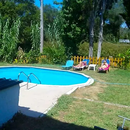 アパートホテル Georgina Apartments-pool-river Mesongí