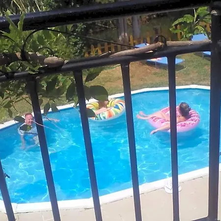 公寓式酒店 Georgina Apartments-pool-river 3*