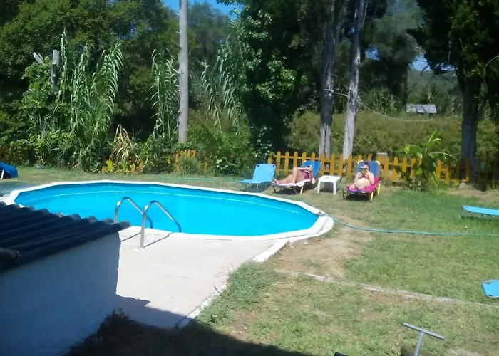 Aparthotel Georgina Apartments-pool-river 3*