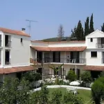 公寓式酒店 Georgina Apartments-pool-river