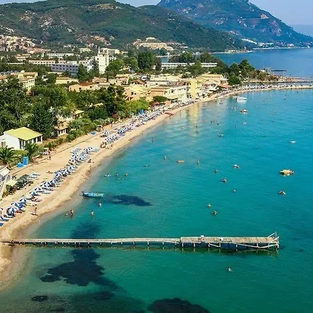 Aparthotel Georgina Mesongí